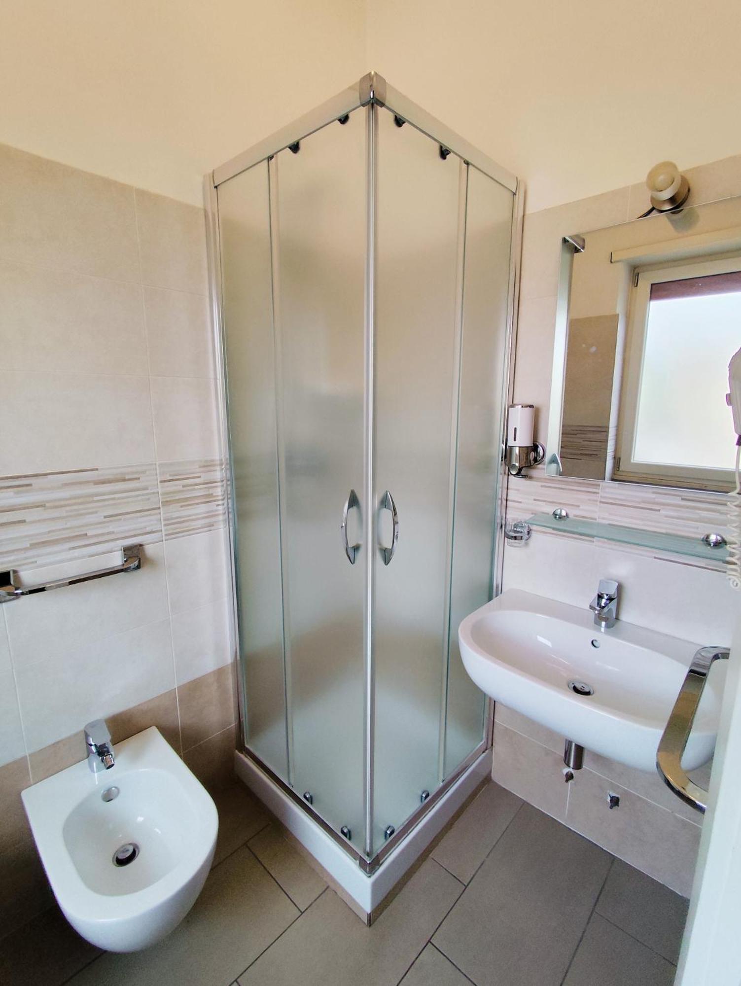 רומא Belvedere Rooms Guest House חדר תמונה