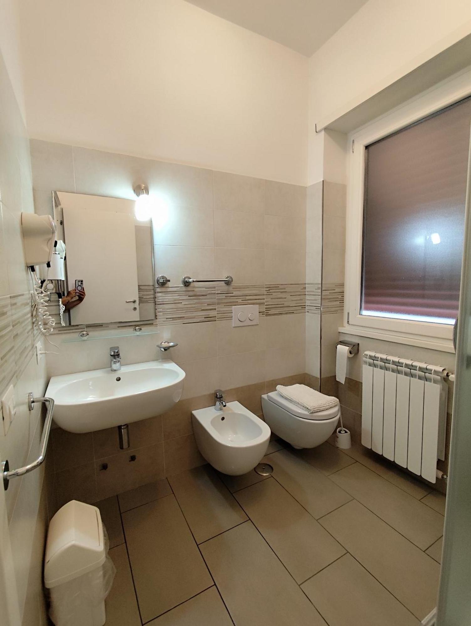 רומא Belvedere Rooms Guest House מראה חיצוני תמונה
